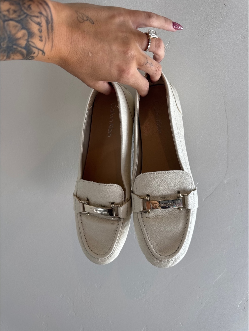 Calvin Klein White Leather Gold Logo Bit Loafers Flats Size 8.5